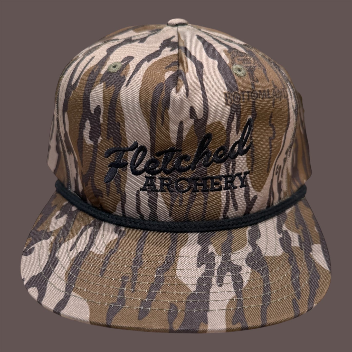 Bottomland Richardson 256- Embroidered Script